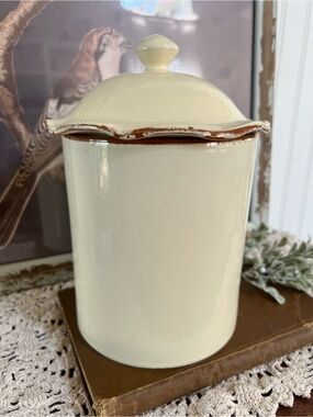 Vietri Cream Terracotta  Glazed Canister with Lid